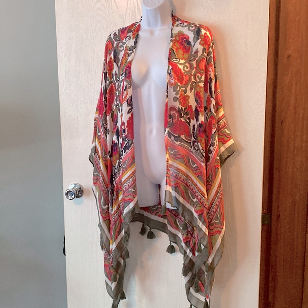 Soft and flowy summer shawl/cover up